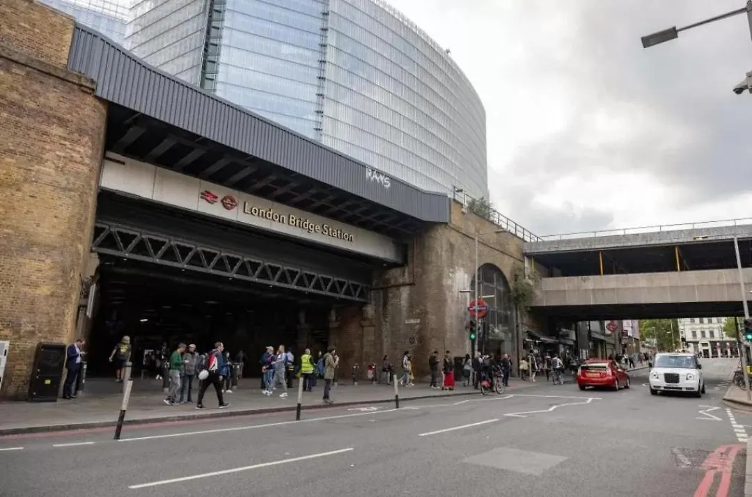 Skylight 1-Bed Apartment Near London Bridge & Tower Bridge - Excellent Transport Links