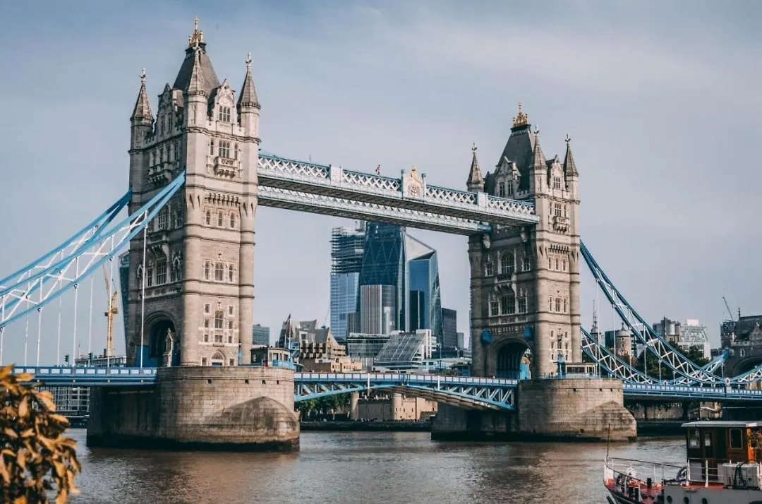 Skylight 1-Bed Apartment Near London Bridge & Tower Bridge - Excellent Transport Links 0*,  United Kingdom