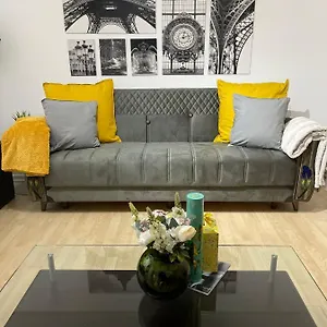 Apartment Newsuites, London