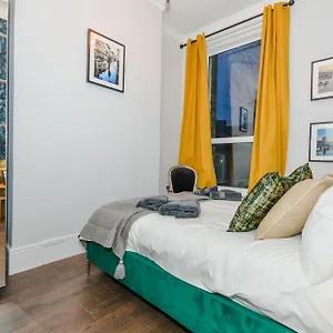 Appartement Cosy 1 Bedroom For Small Families, Londres
